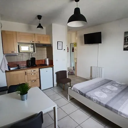 Le 18 Dhuoda Apartament