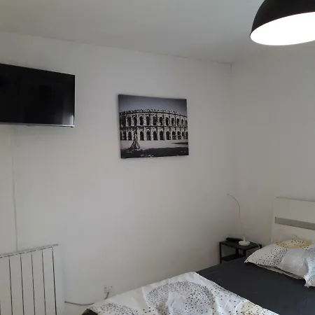 Apartament Le 18 Dhuoda Nîmes